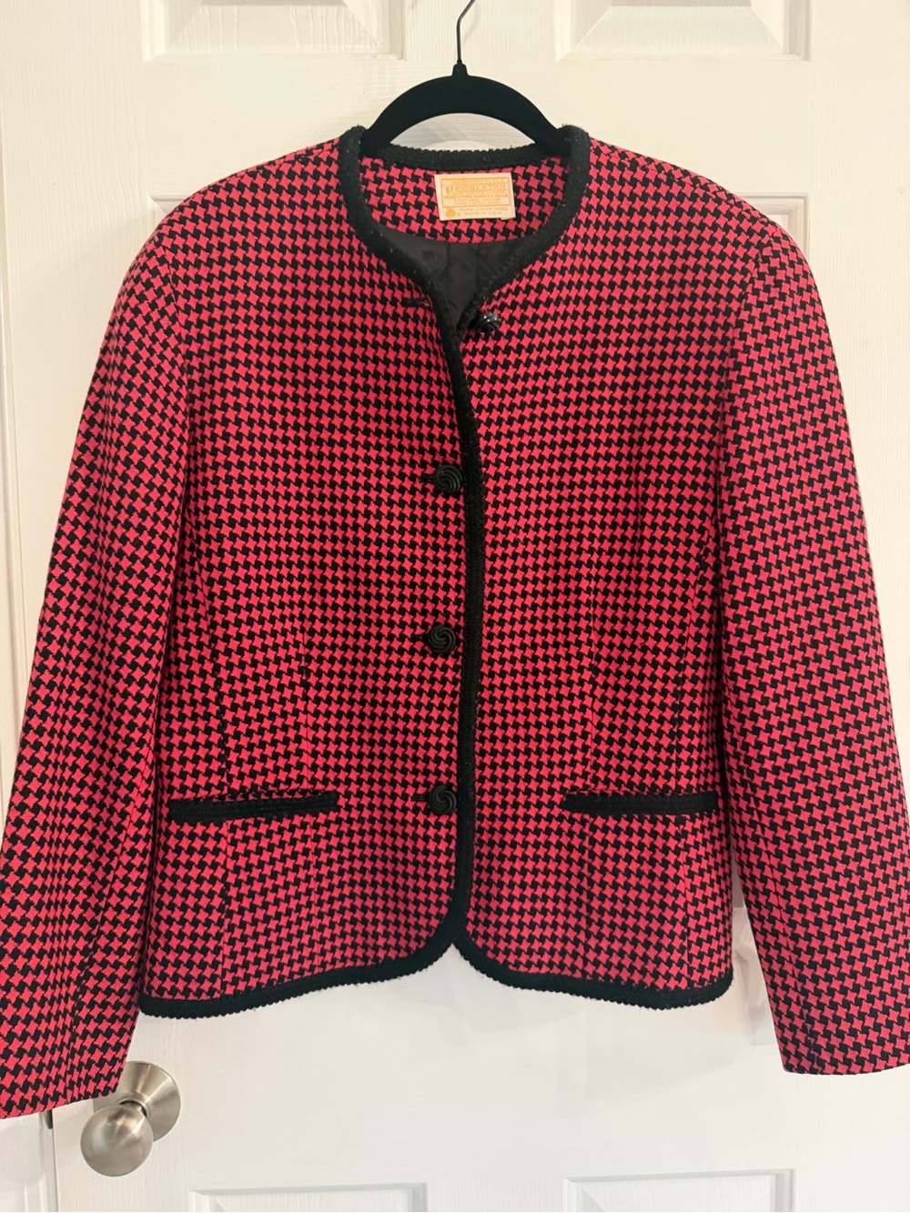 Vintage Pendleton 100% Virgin Wool Pink Black Houndstooth Blazer Jacket USA